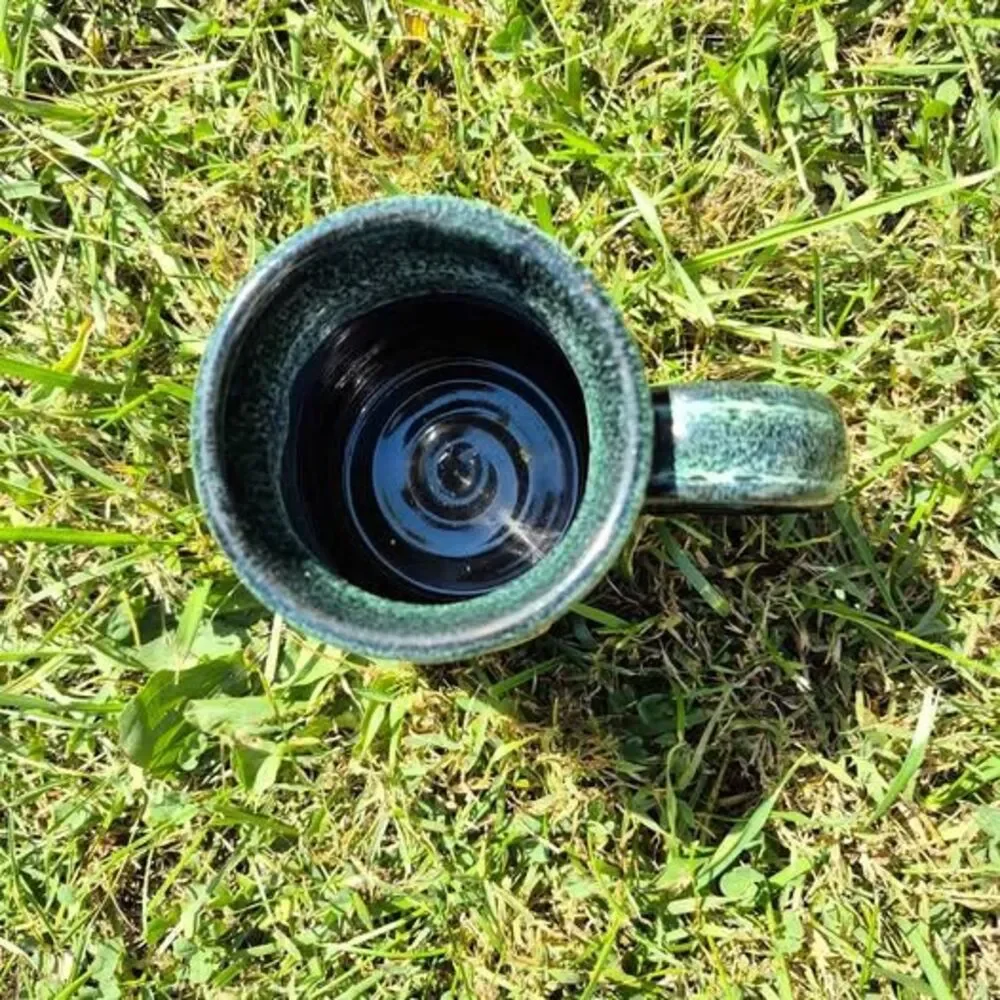 RARE! DENEEN POTTERY HAND THROWN MUG - GT-SUITE V2017